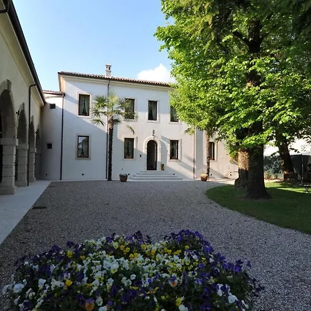 Ferrario Relais Penzion Costermano